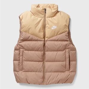 Nike Therma-Fit Two-Tone Tan Puffer Vest, size Medium